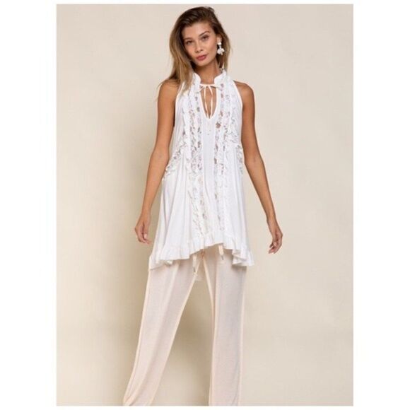 lace Paneled Ruffle Detailed Sleeveless Swing Top - Picture 3 of 13